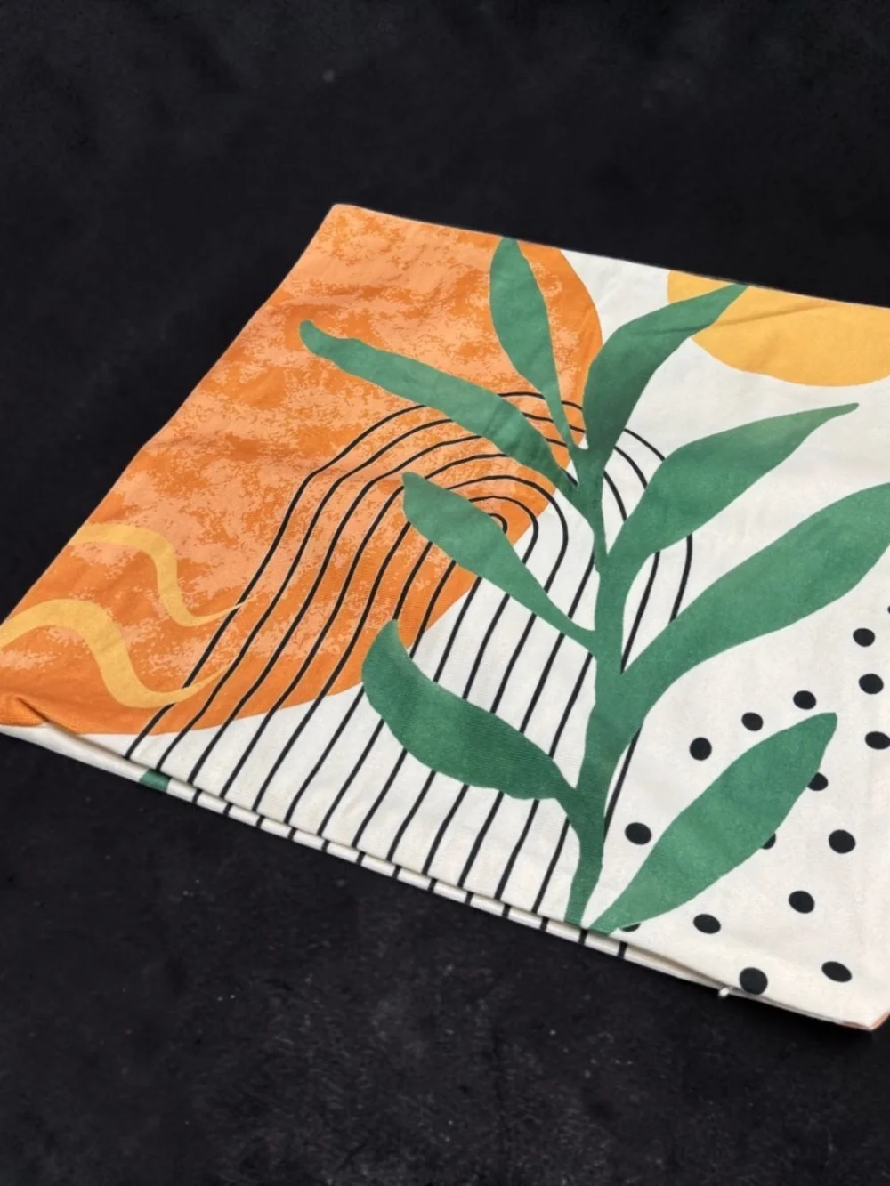 NWOT Modern Botanical 18x18 Throw Pillow Cover